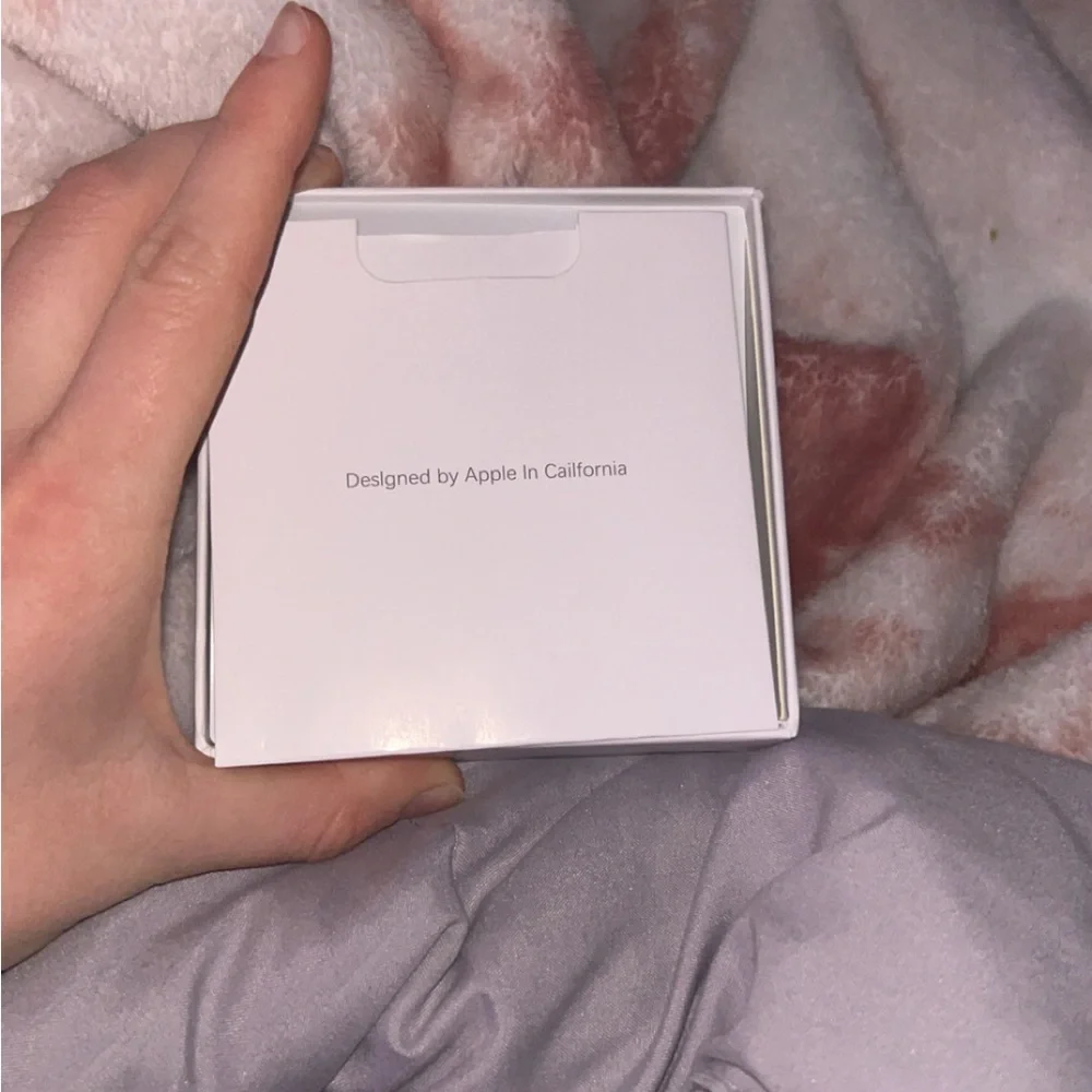 Wireless Earbuds with Charging Case - White